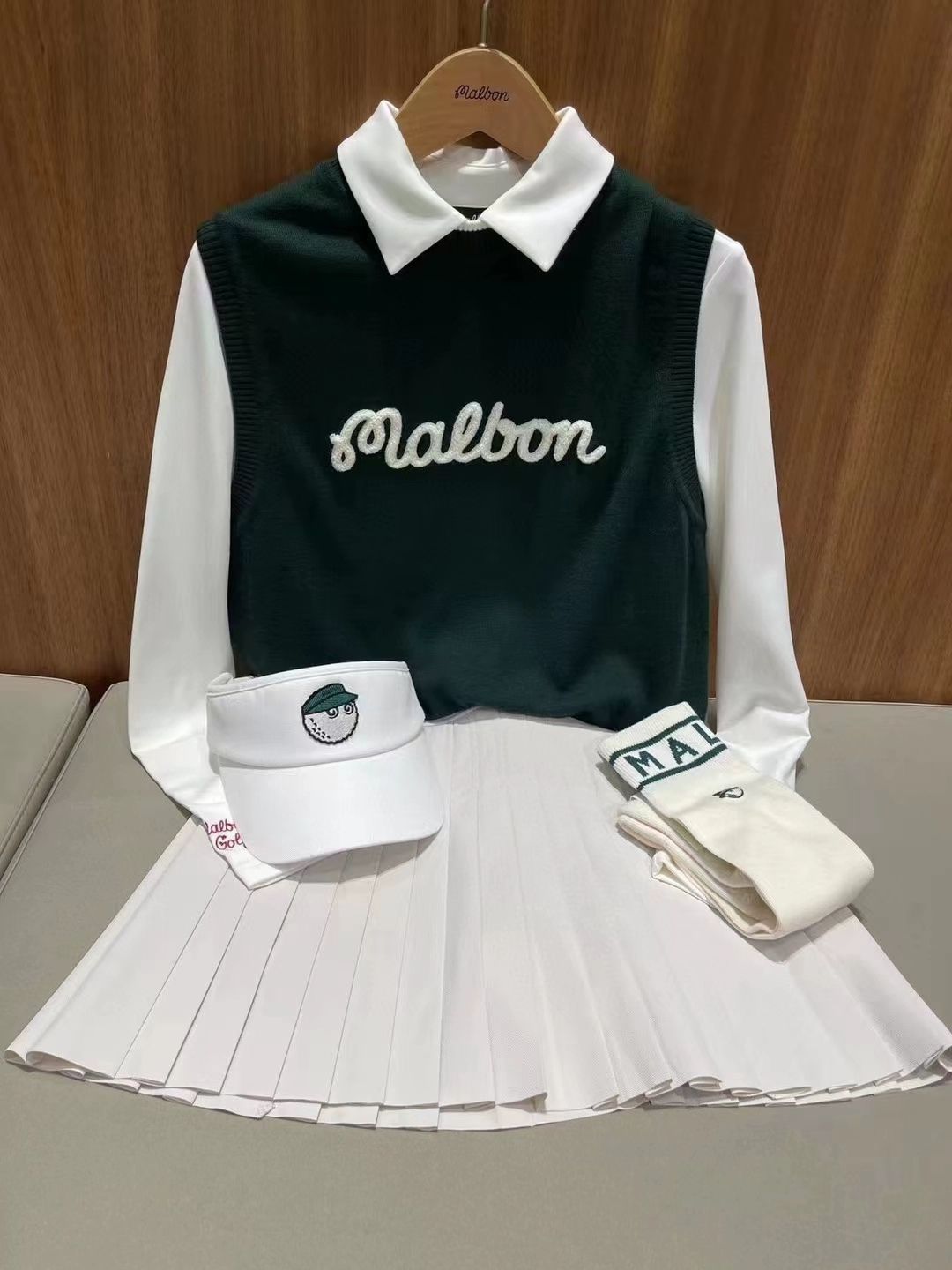 Malbon Korea Women's Round Neck Knit Vest knitted golf vest sleeveless top shirt