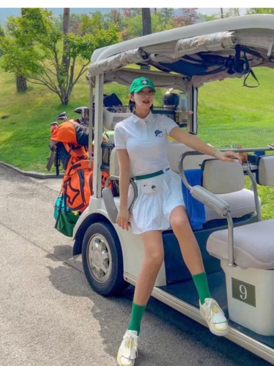 MALBON Korea original Women Golf Skirt, pleated, slim elasticated waist with small ball bag