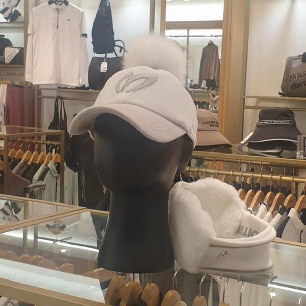 MASTER BUNNY EDITION Ladies Original Korean Golf Hat & Earmuff band Set